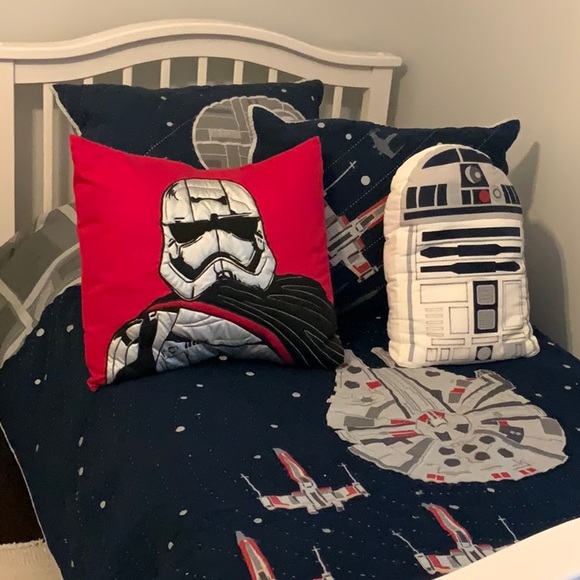 Star Wars™ Millennium Falcon™ Quilt & Shams, sheets - Picture 4 of 4